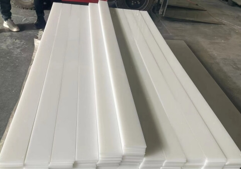 White HDPE sheets cut to custom sizes for France customer
